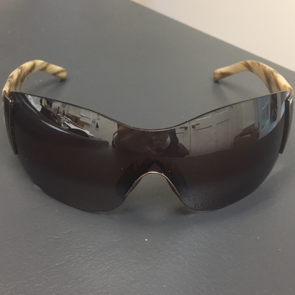 Maui Jim polarized Sheild Sunglasses